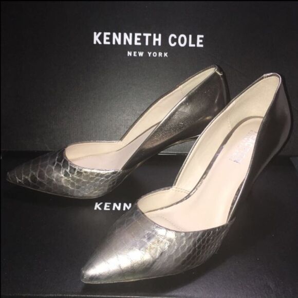 Kenneth Cole New!  - Picture 1 of 4